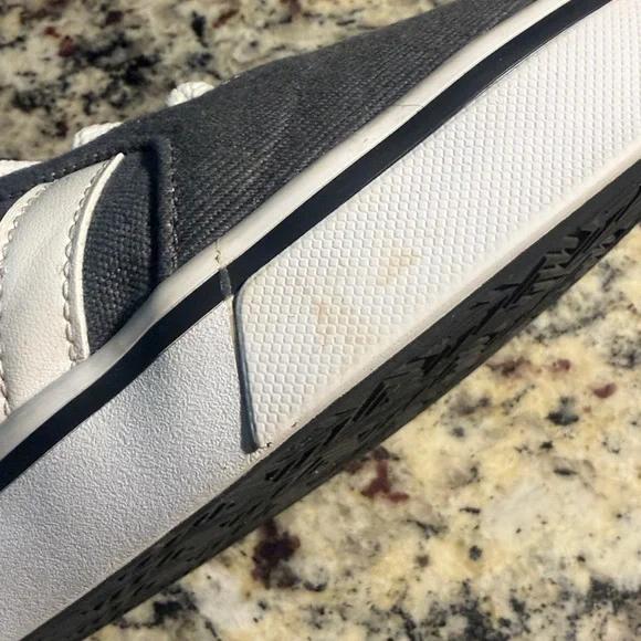 ADIDAS♦️NEO MENS HAWTHORN ST  SNEAKER - Picture 15 of 16